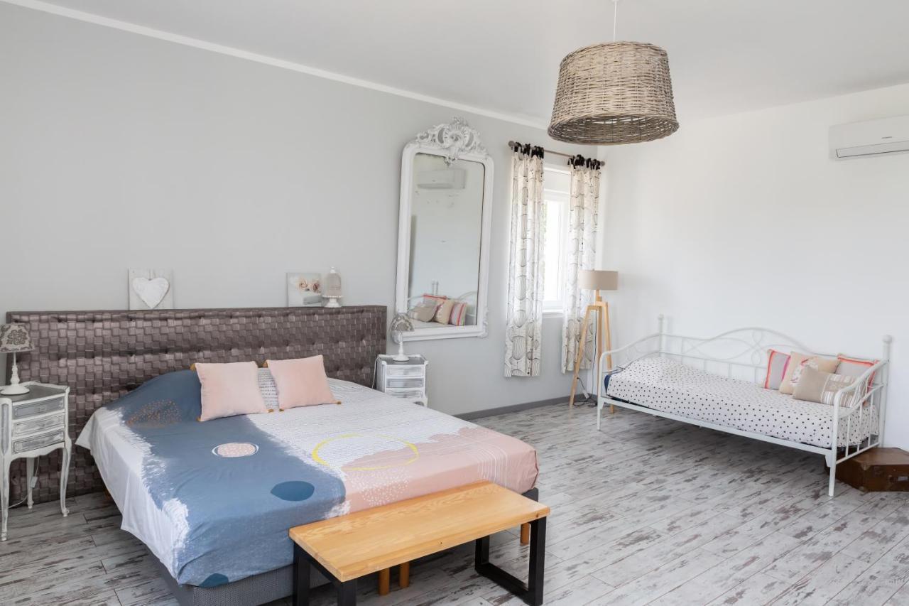 Chantelauze Holiday home *